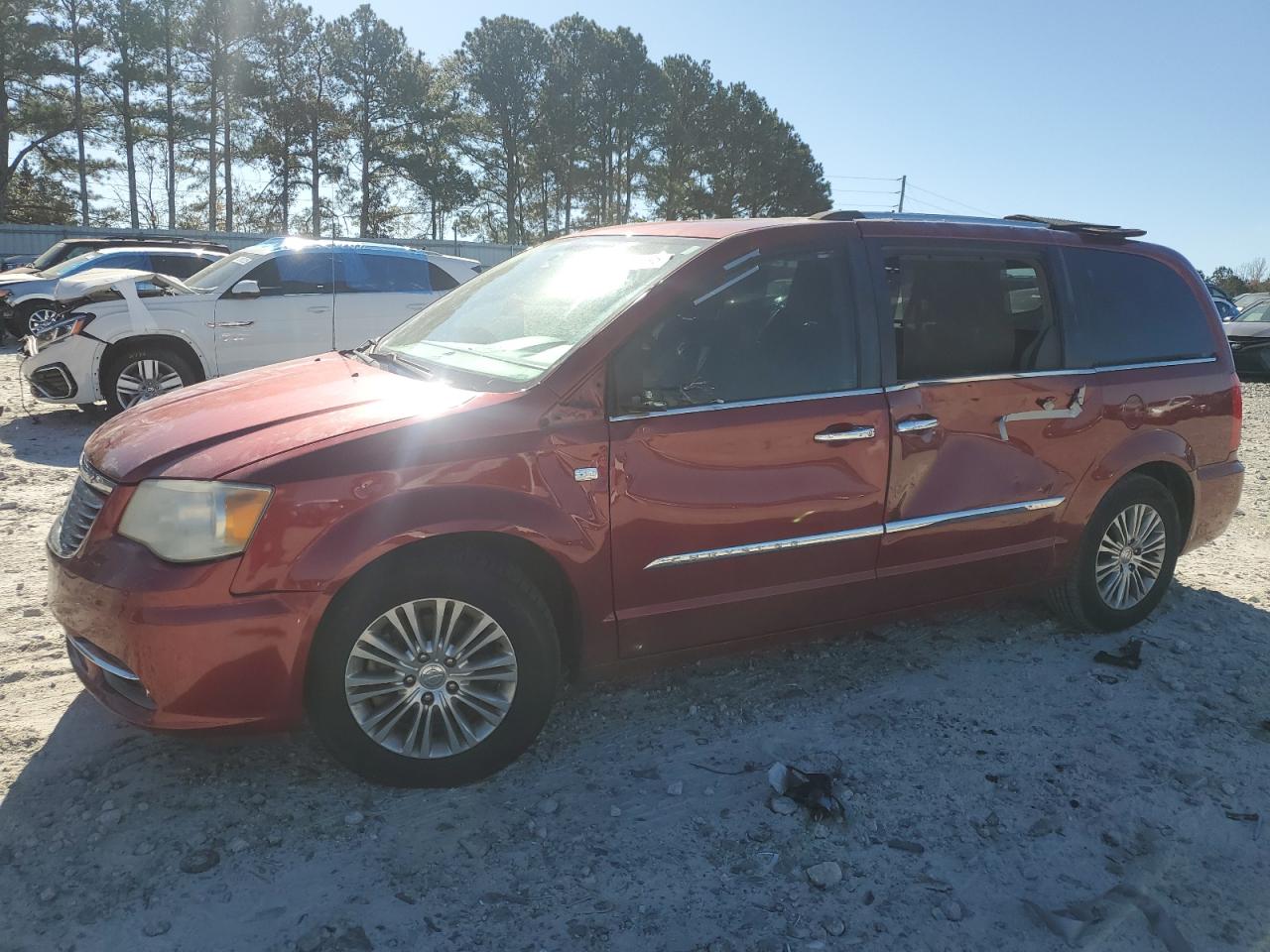 CHRYSLER TOWN & COUNTRY TOURING L