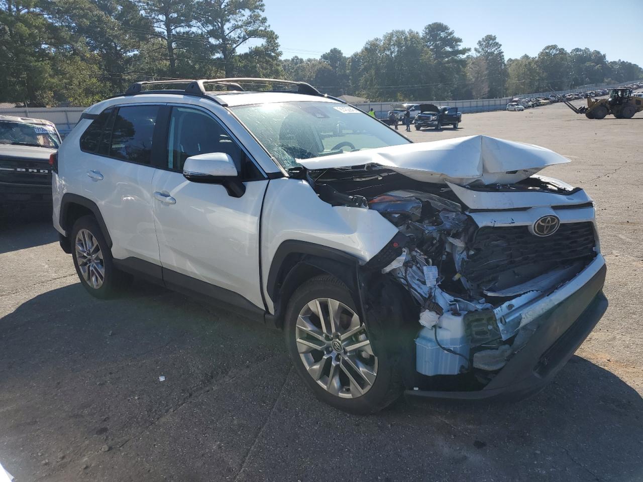 TOYOTA RAV4 XLE PREMIUM