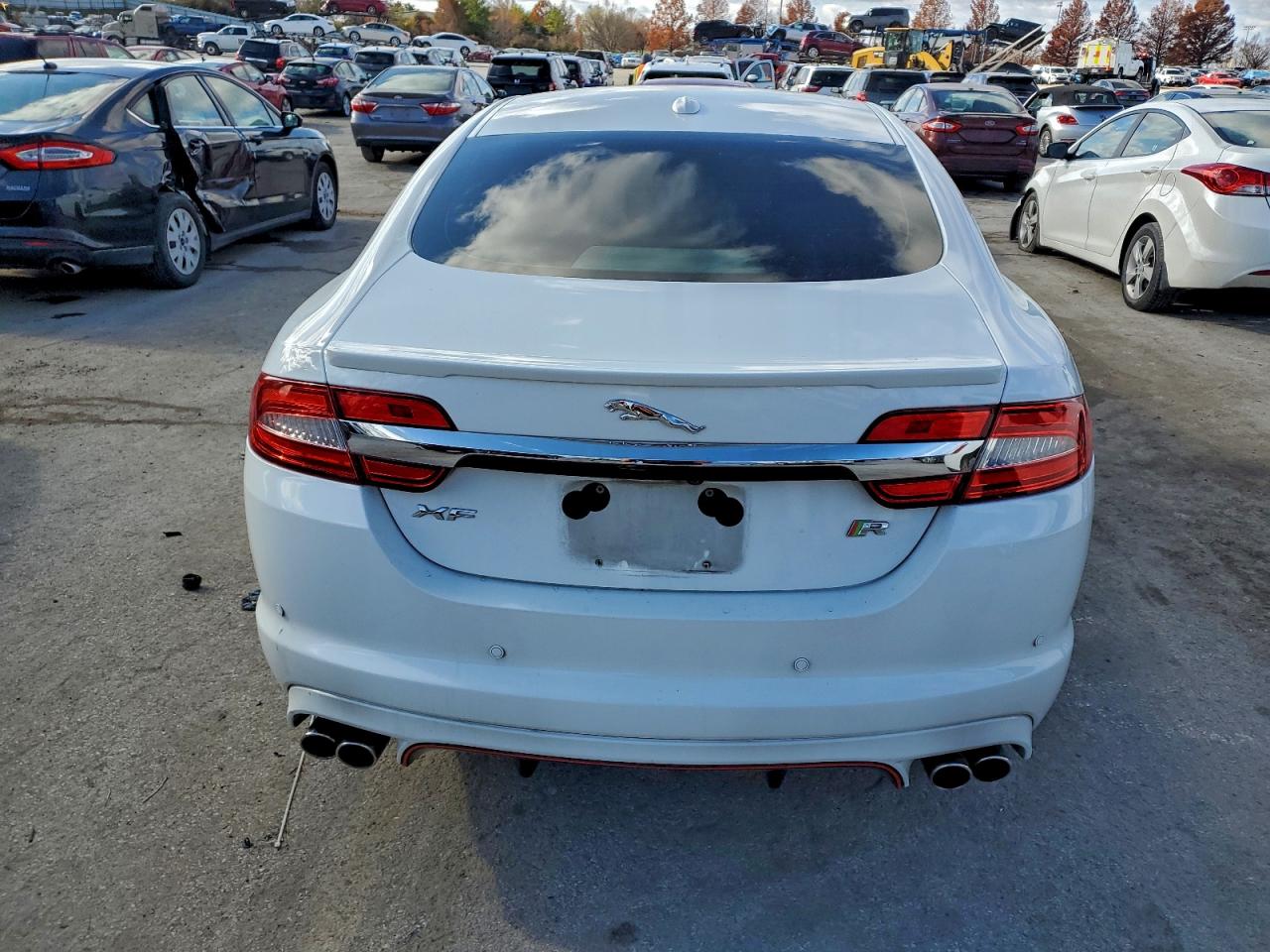 JAGUAR XF R