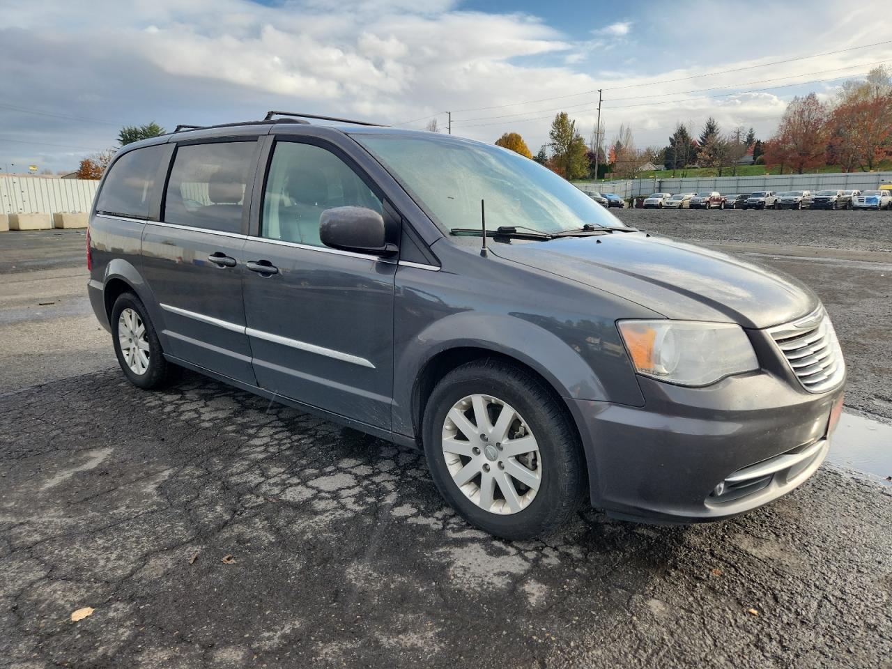 CHRYSLER TOWN & COUNTRY TOURING