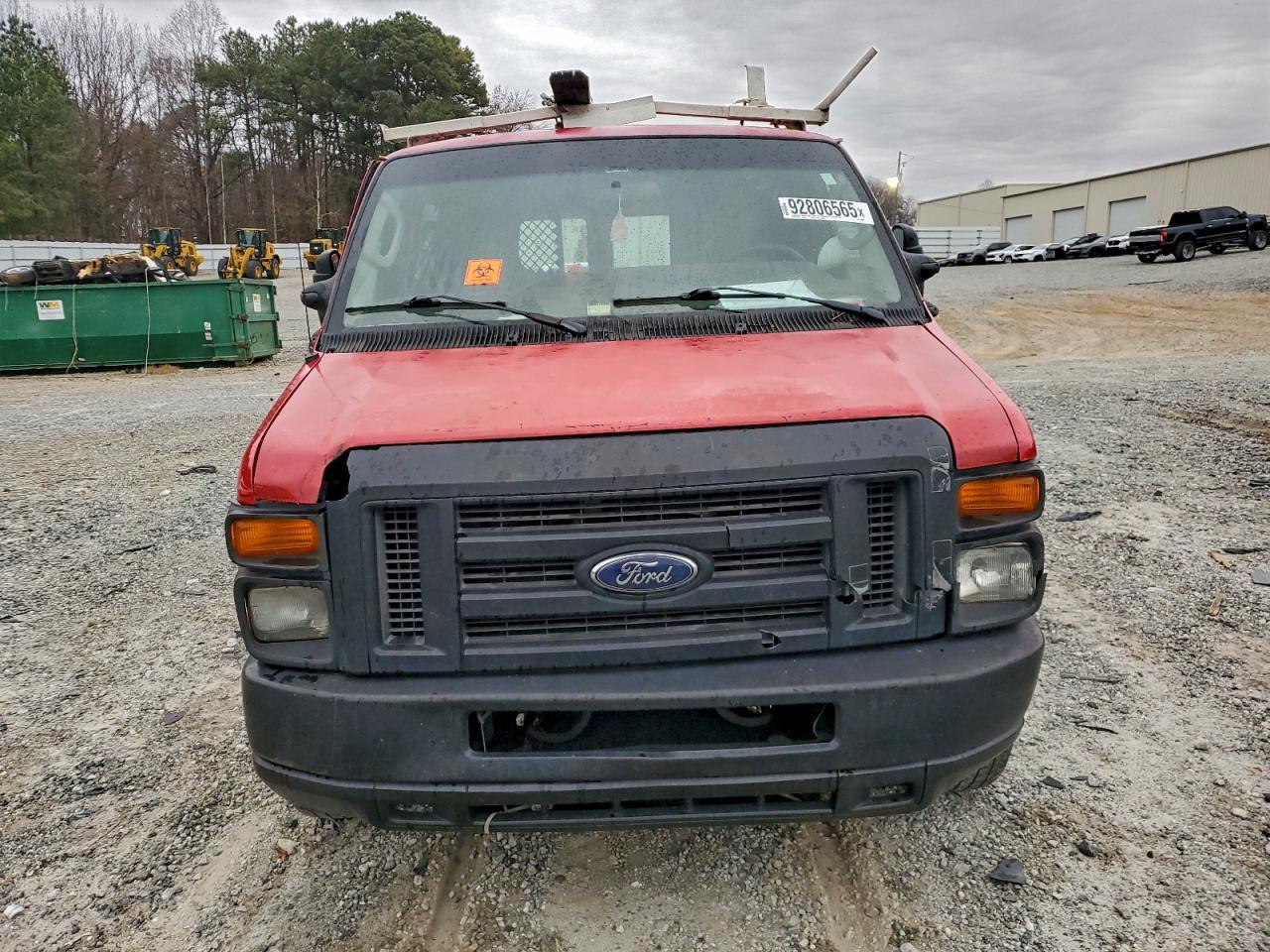 FORD ECONOLINE E250 VAN