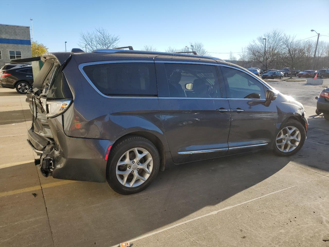 CHRYSLER PACIFICA LIMITED