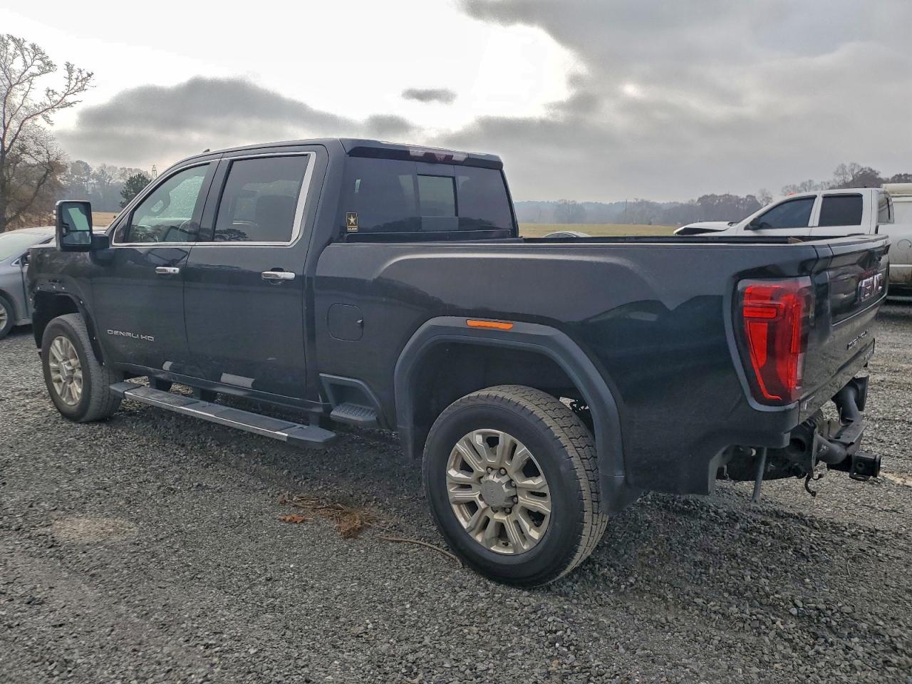 GMC SIERRA K2500 DENALI