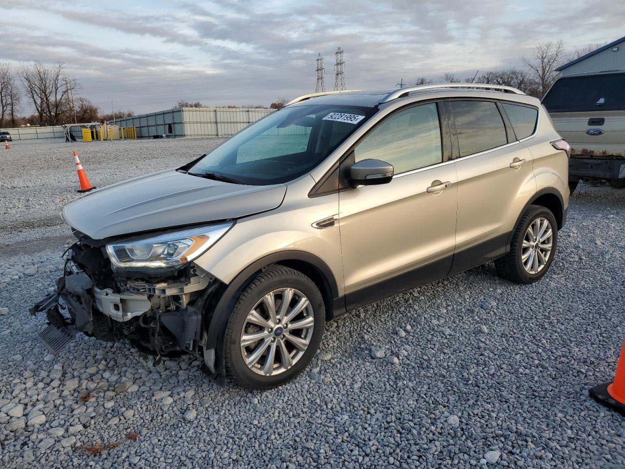 FORD ESCAPE TITANIUM