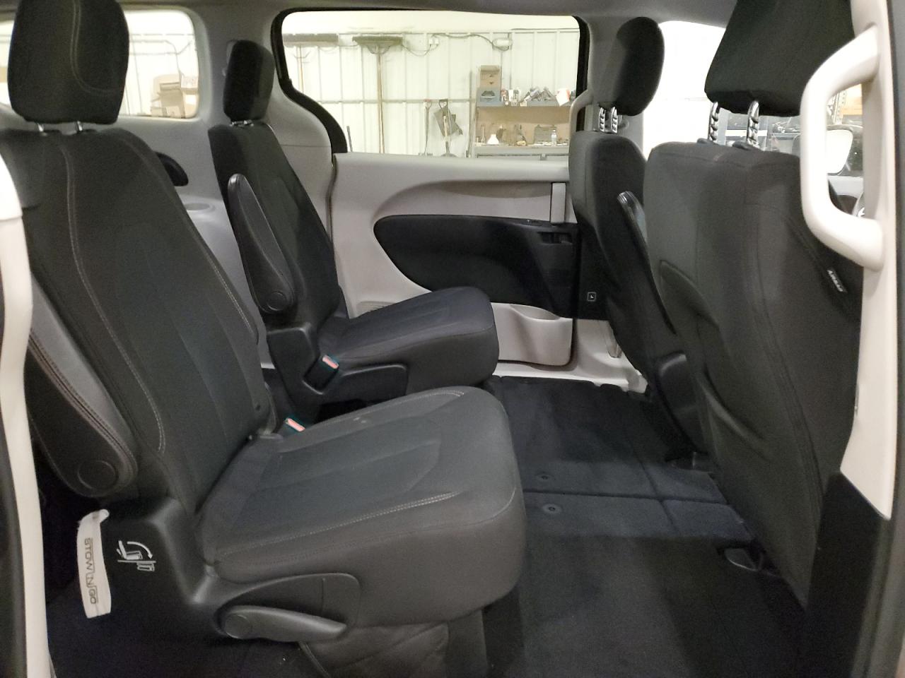 CHRYSLER PACIFICA TOURING