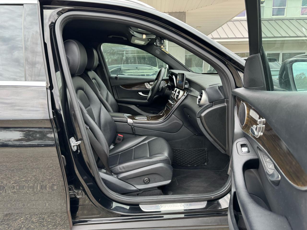 MERCEDES-BENZ GLC-CLASS 300