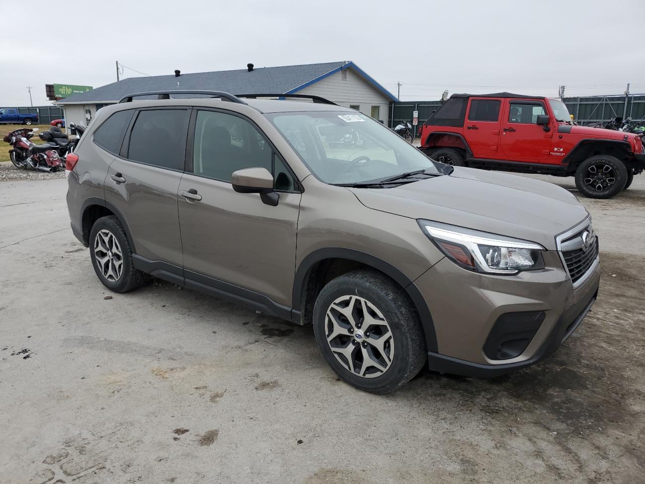 SUBARU FORESTER PREMIUM