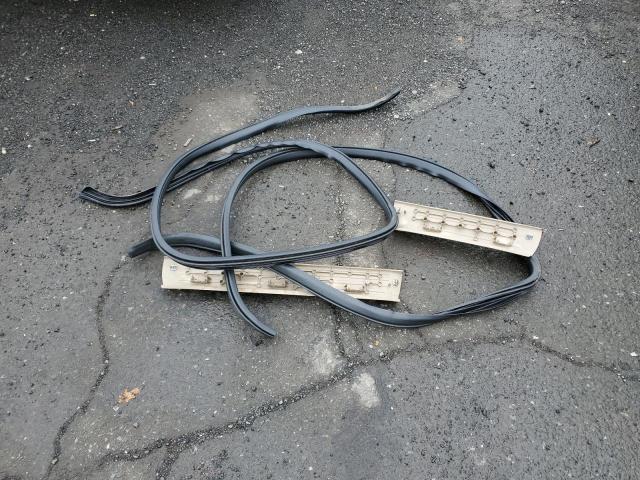 2010 FORD EXPLORER S - 1FMEU5BEXAUA46943