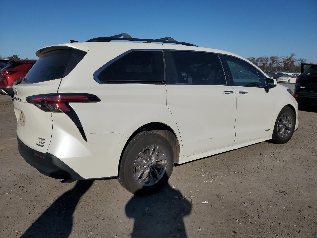 TOYOTA SIENNA XLE