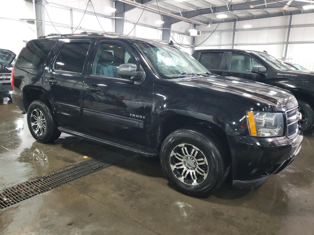 CHEVROLET TAHOE K1500 LT