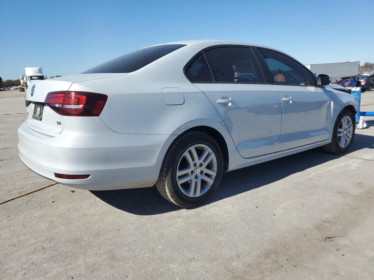 VOLKSWAGEN JETTA S