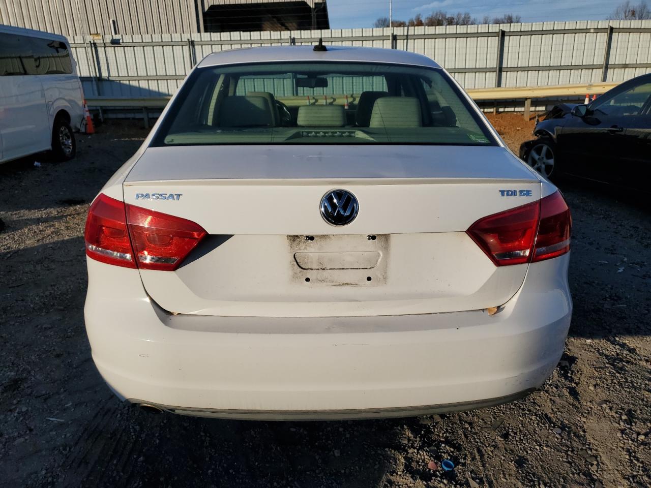 VOLKSWAGEN PASSAT SE