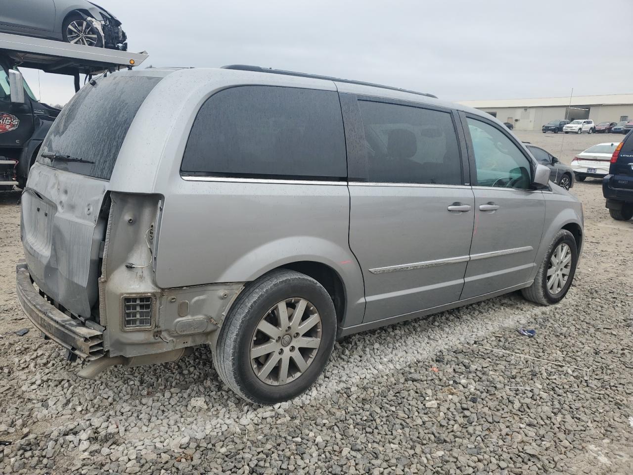 CHRYSLER TOWN & COUNTRY TOURING
