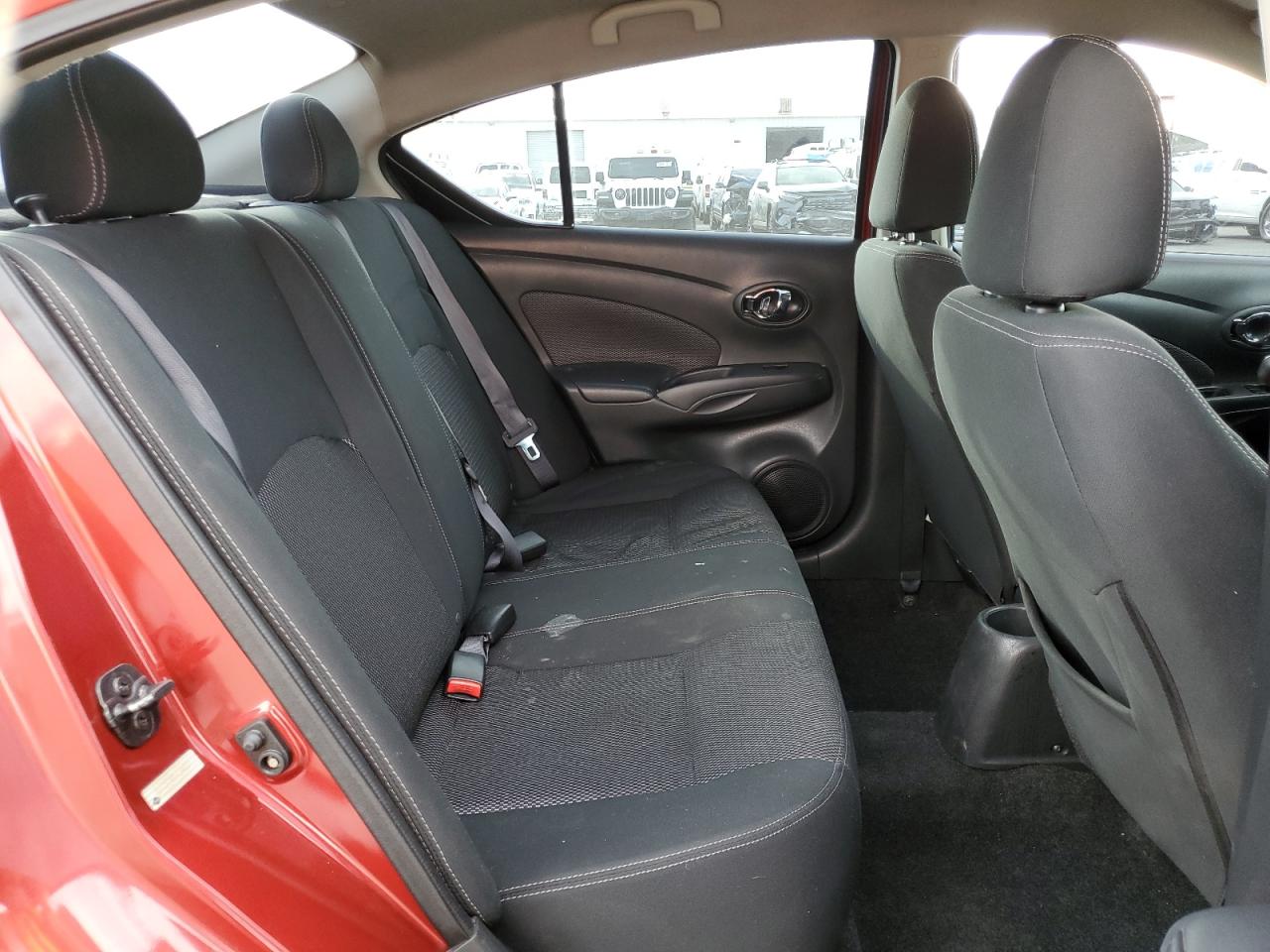 NISSAN VERSA S