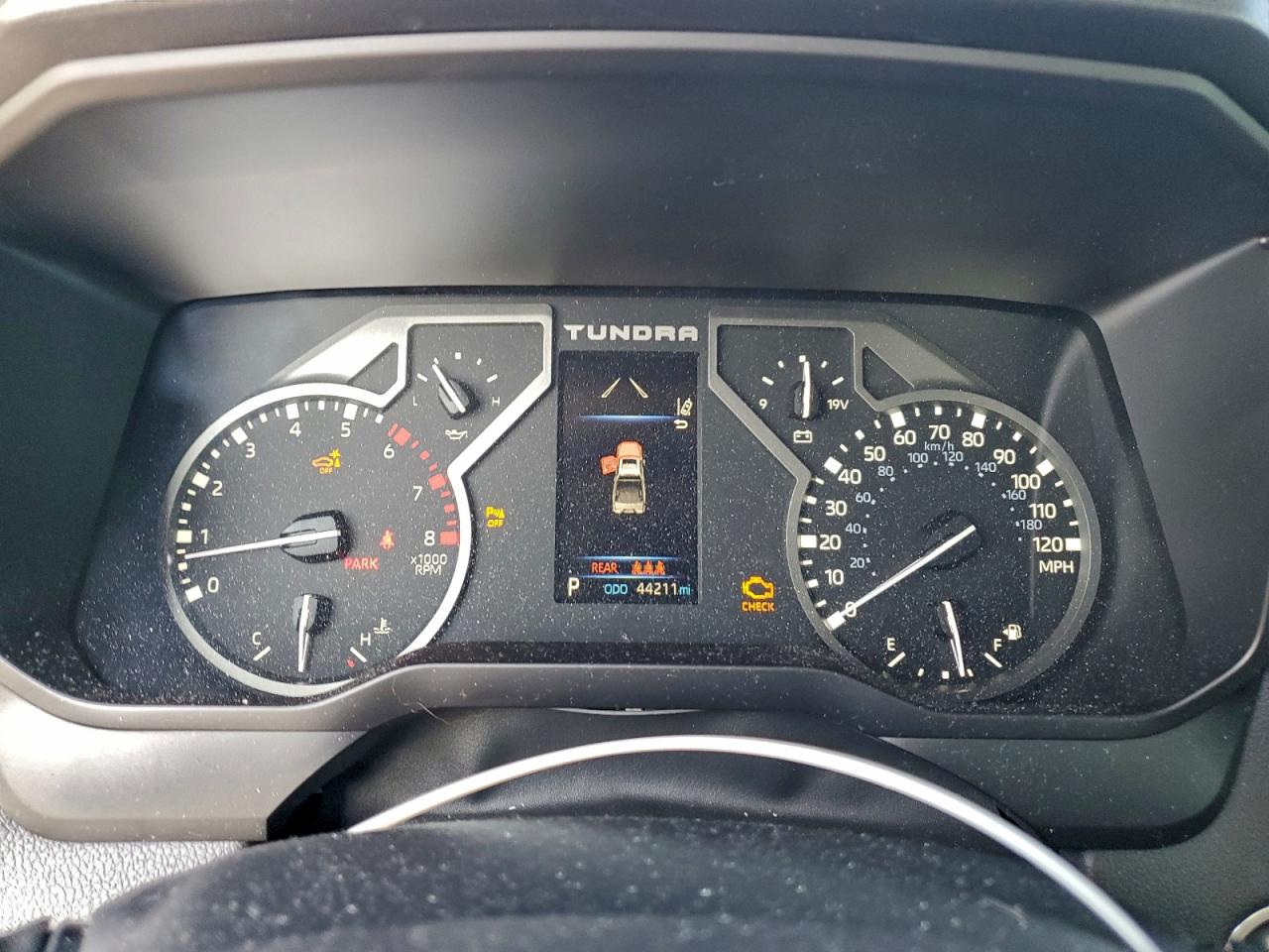 TOYOTA TUNDRA CREWMAX LIMITED