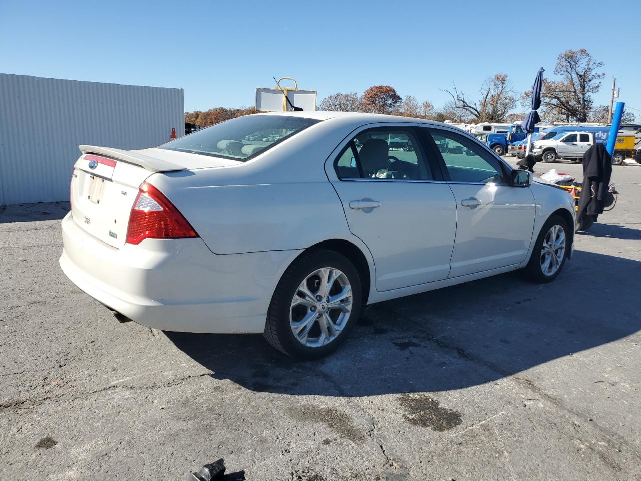 FORD FUSION SE