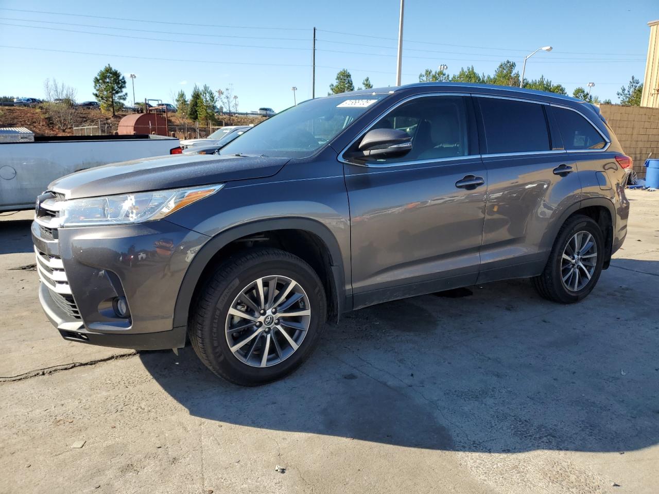 TOYOTA HIGHLANDER SE