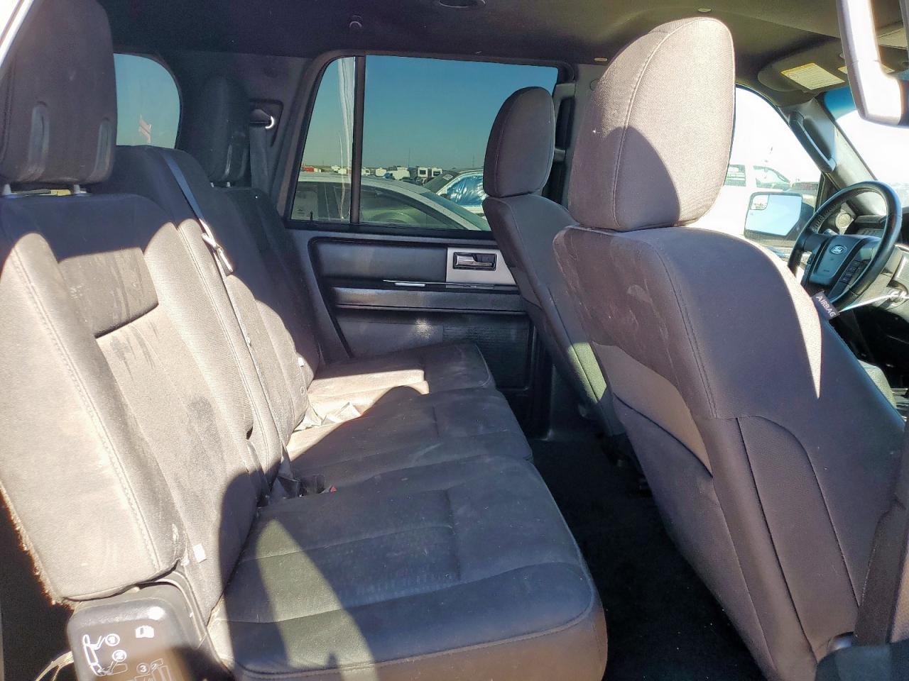 FORD EXPEDITION EL XLT