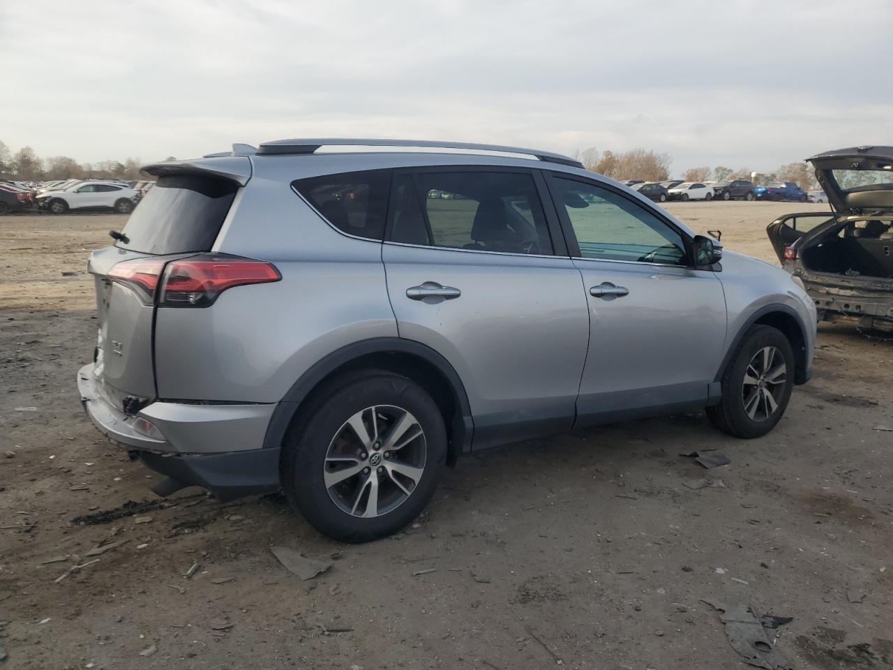 TOYOTA RAV4 XLE