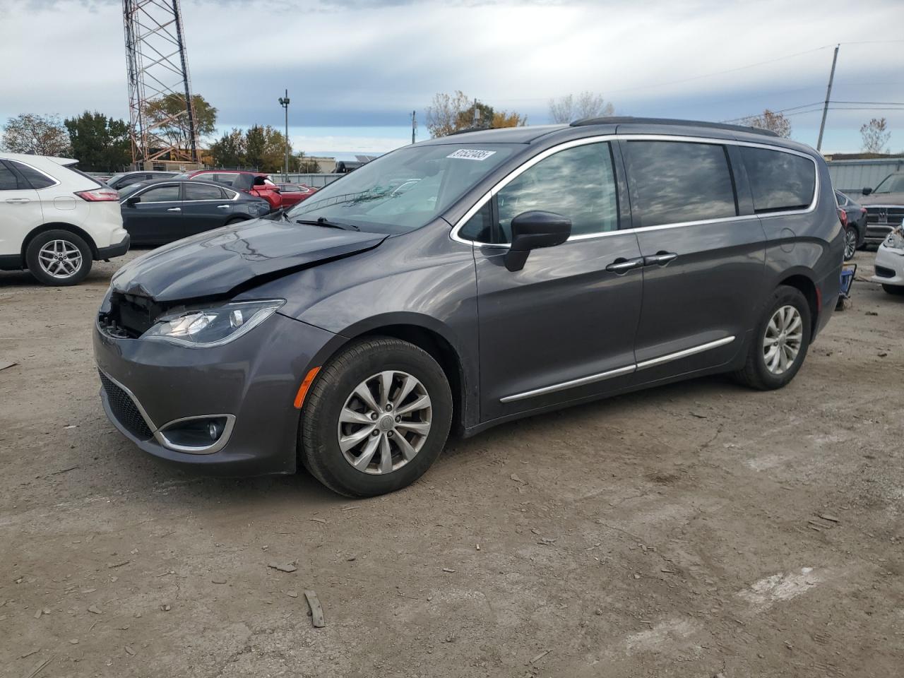 CHRYSLER PACIFICA TOURING L