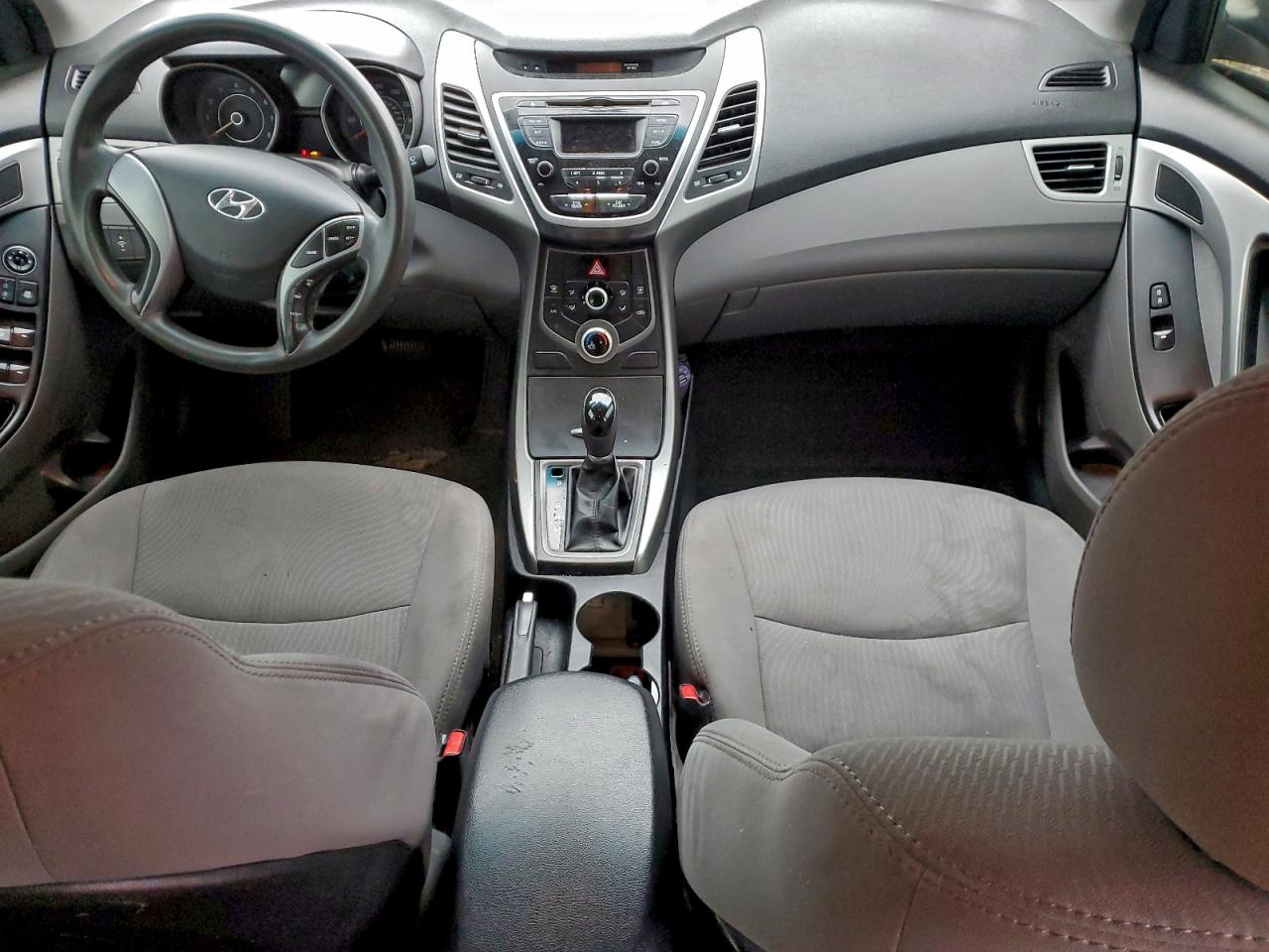 Lot #3316926074 2015 HYUNDAI ELANTRA SE