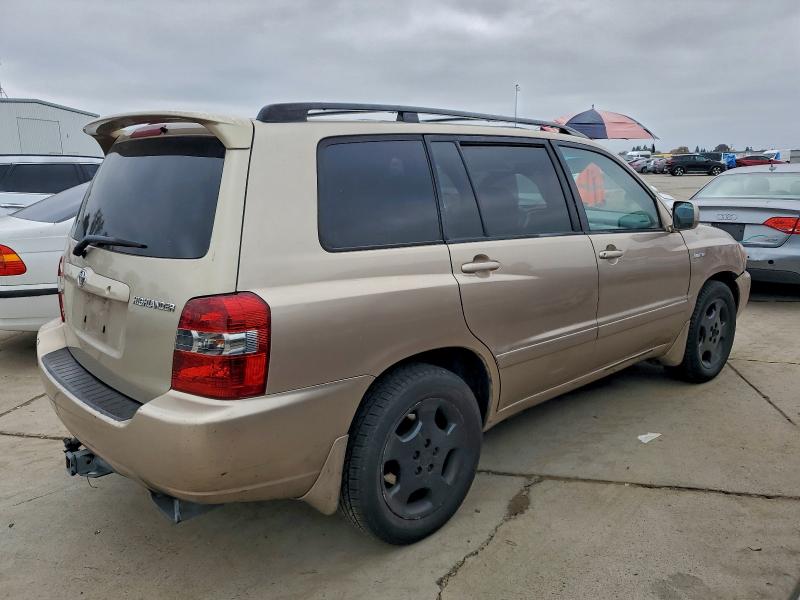 2005 TOYOTA HIGHLANDER #3296883875