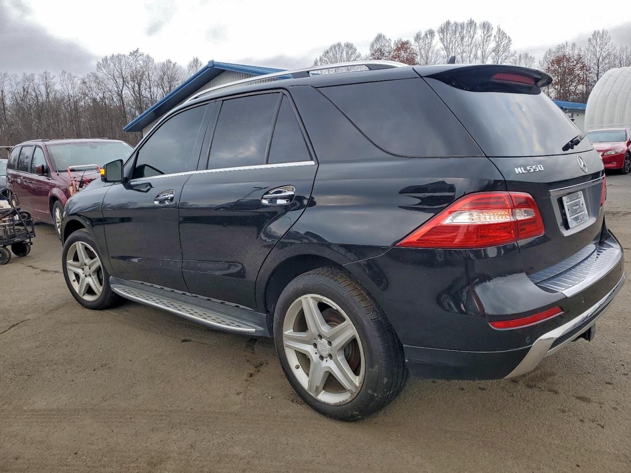 MERCEDES-BENZ M-CLASS 550 4MATIC