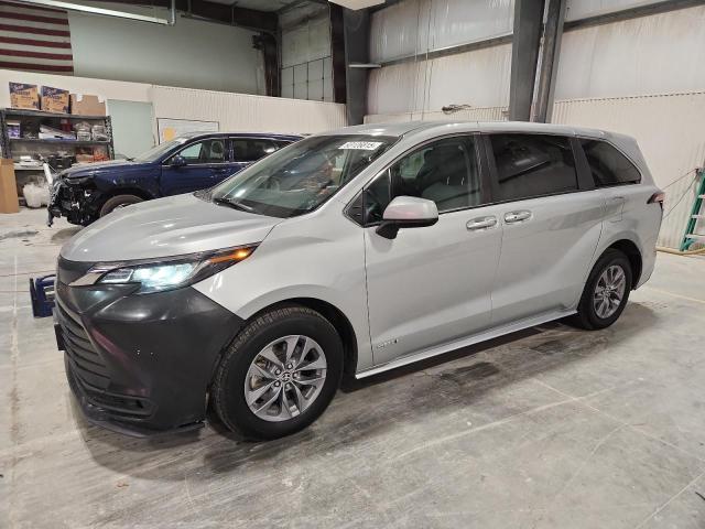 2021 TOYOTA SIENNA LE #3304587446