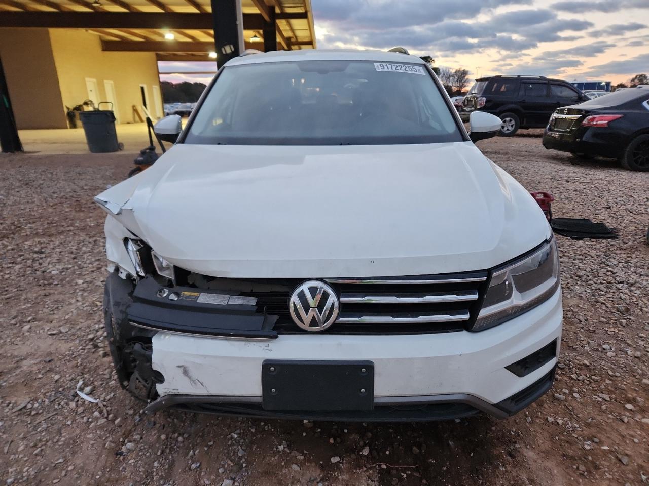 VOLKSWAGEN TIGUAN SE