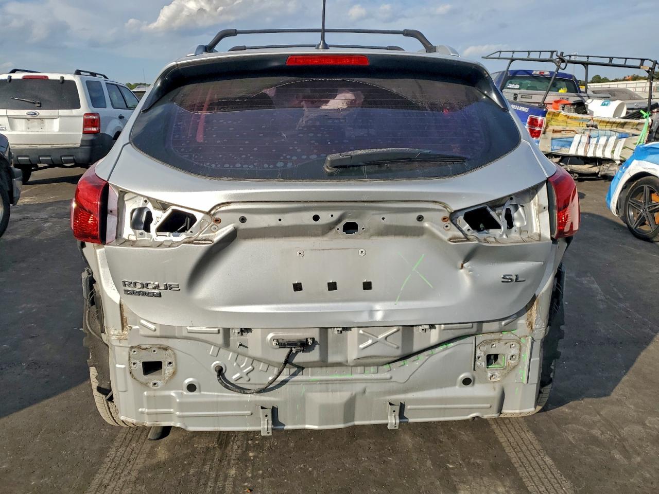 NISSAN ROGUE SPORT S