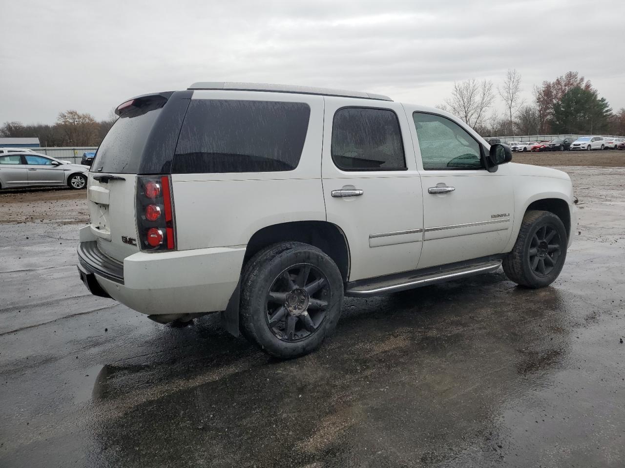 GMC YUKON DENALI