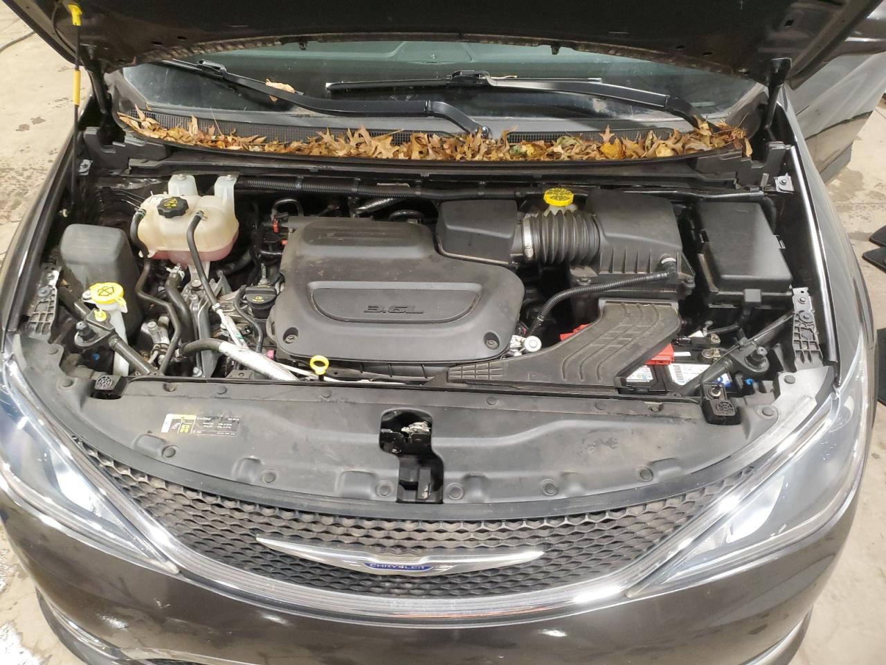 CHRYSLER PACIFICA TOURING