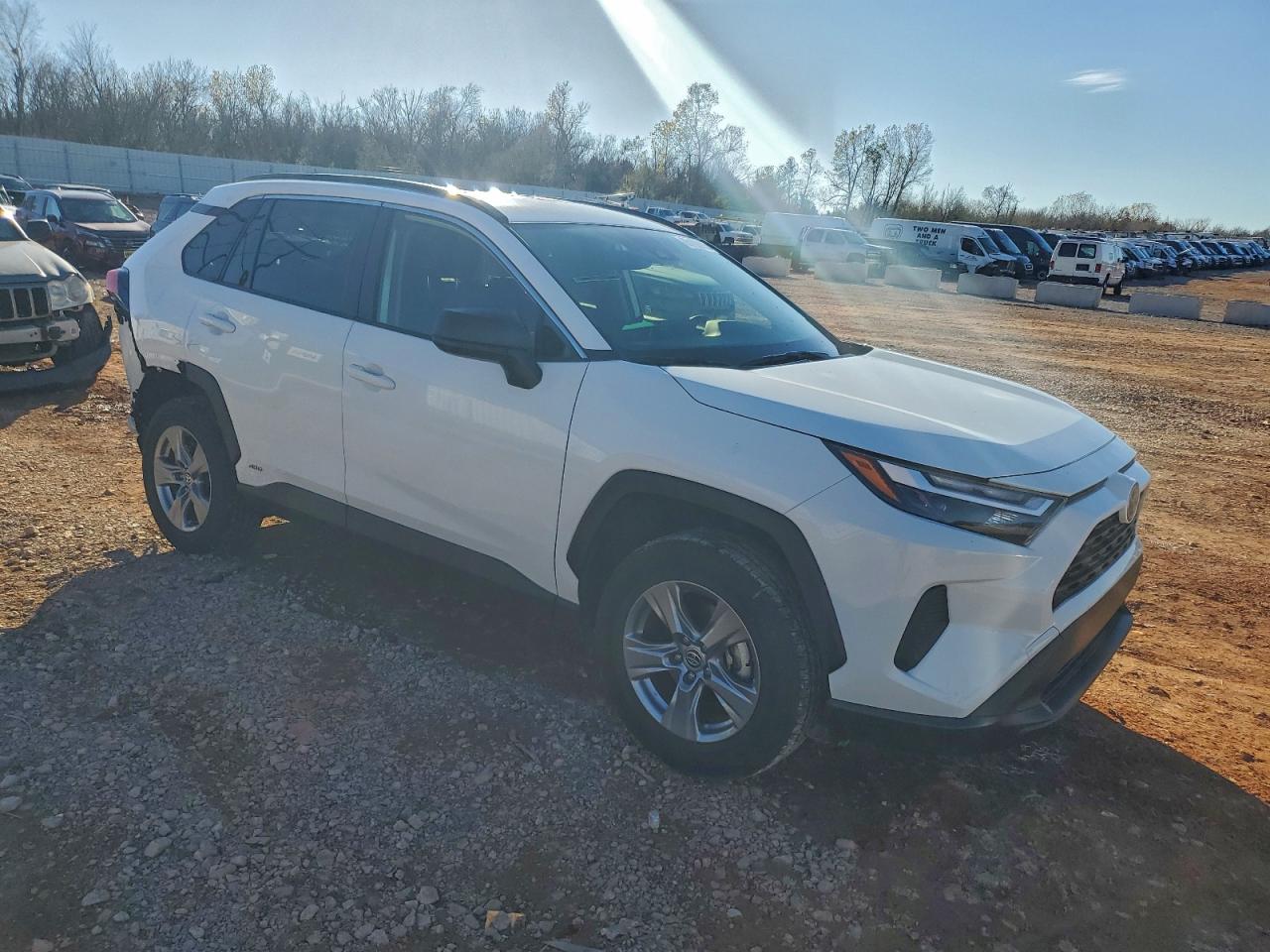 TOYOTA RAV4 LE