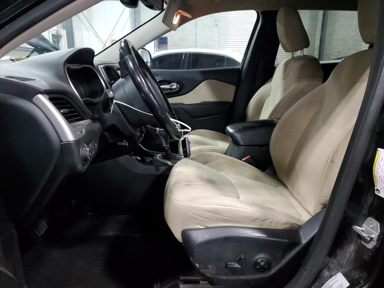 JEEP GRAND CHEROKEE LATITUDE