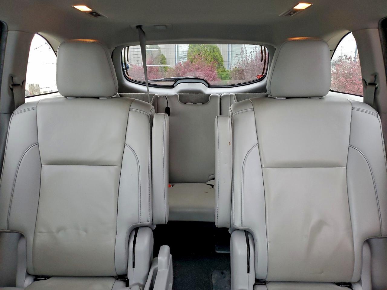 TOYOTA HIGHLANDER SE