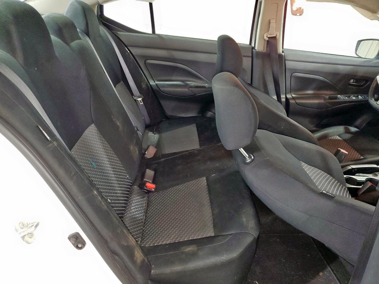 Lot #3309823159 2023 NISSAN VERSA S