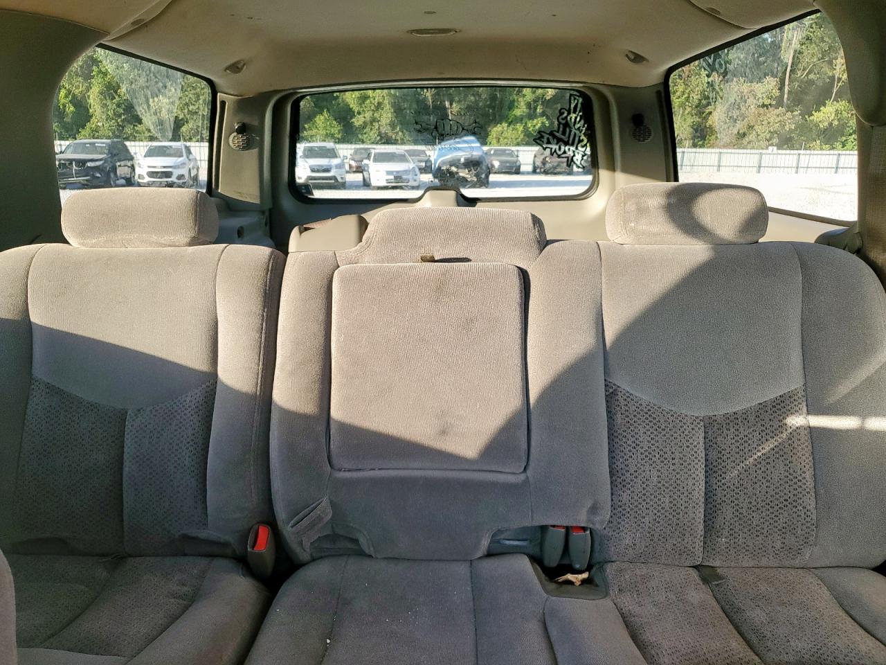 Lot #3286643286 2004 CHEVROLET SUBURBAN C