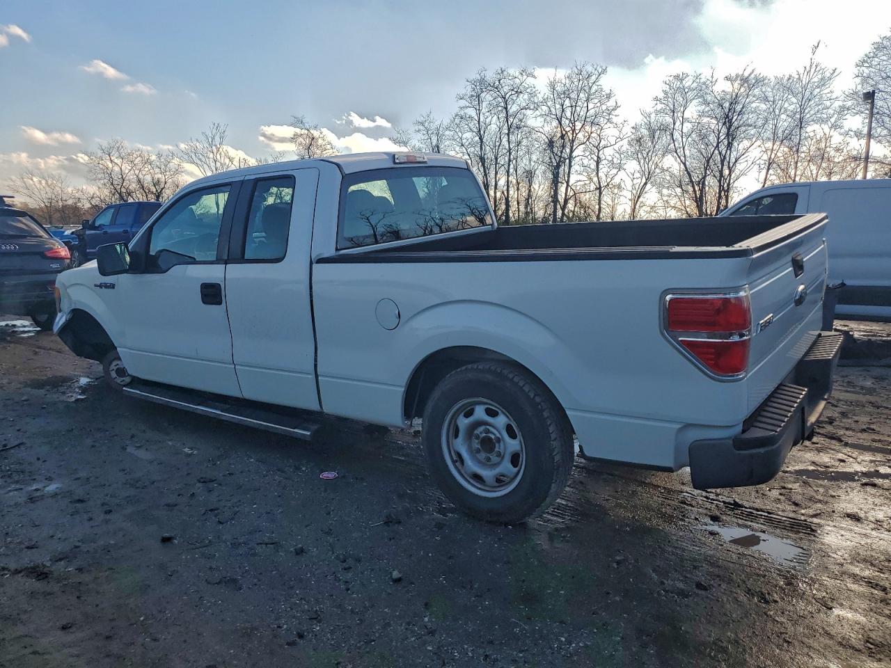 FORD F-150 SUPER CAB