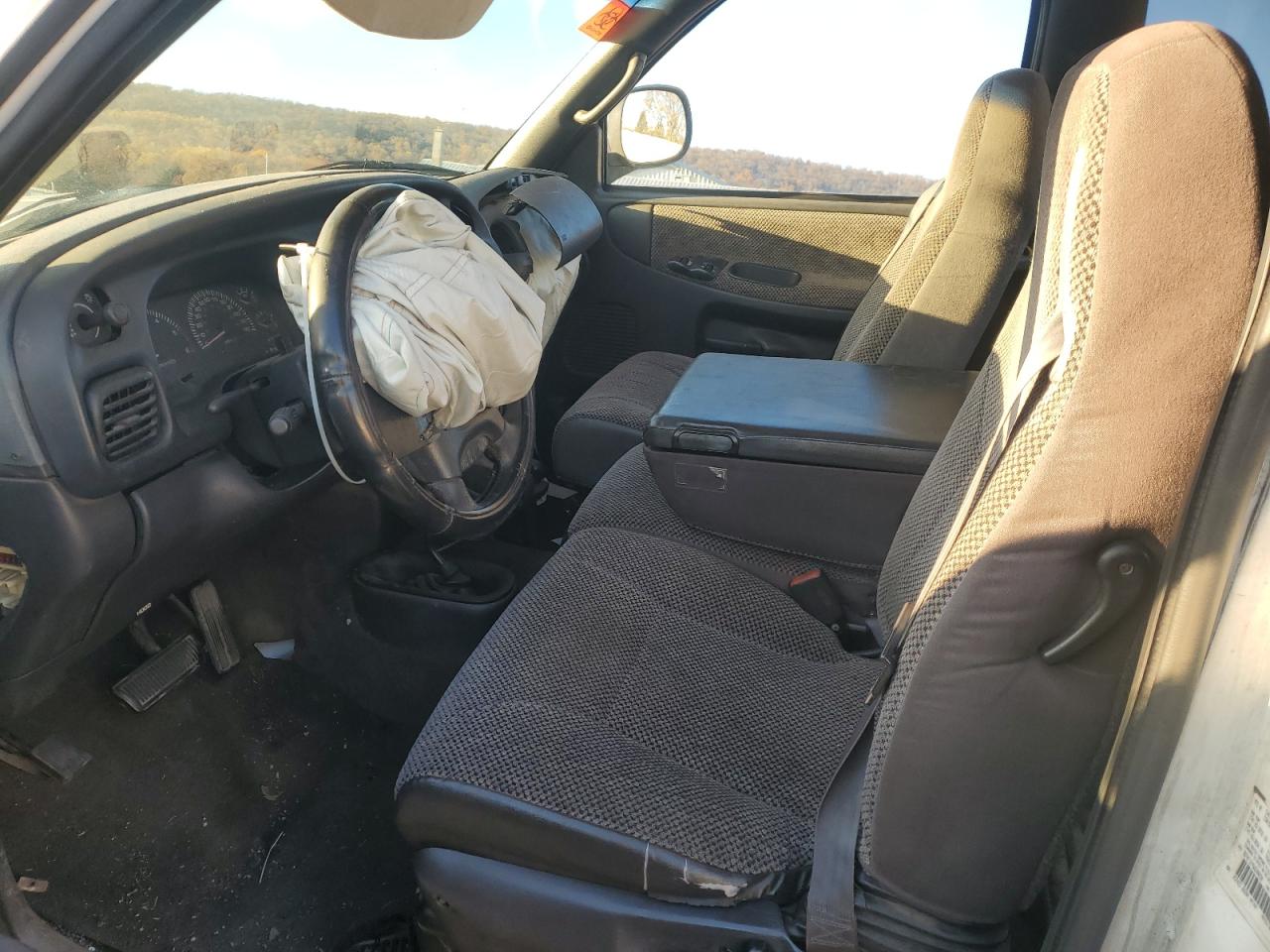 Lot #3301933447 1998 DODGE RAM 1500