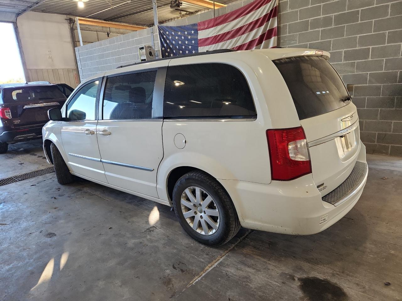 CHRYSLER TOWN & COUNTRY TOURING