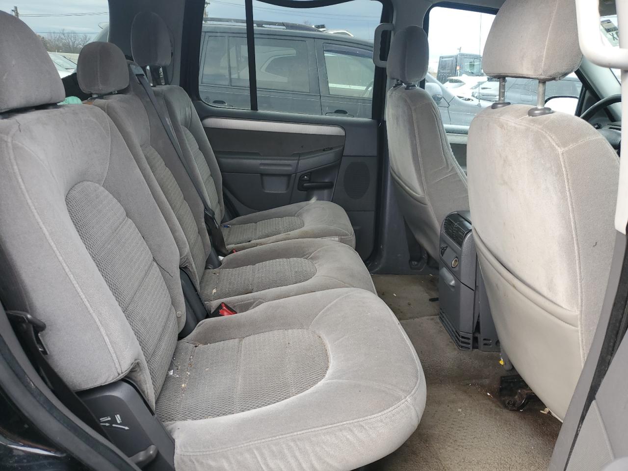 Lot #3305355302 2004 FORD EXPLORER