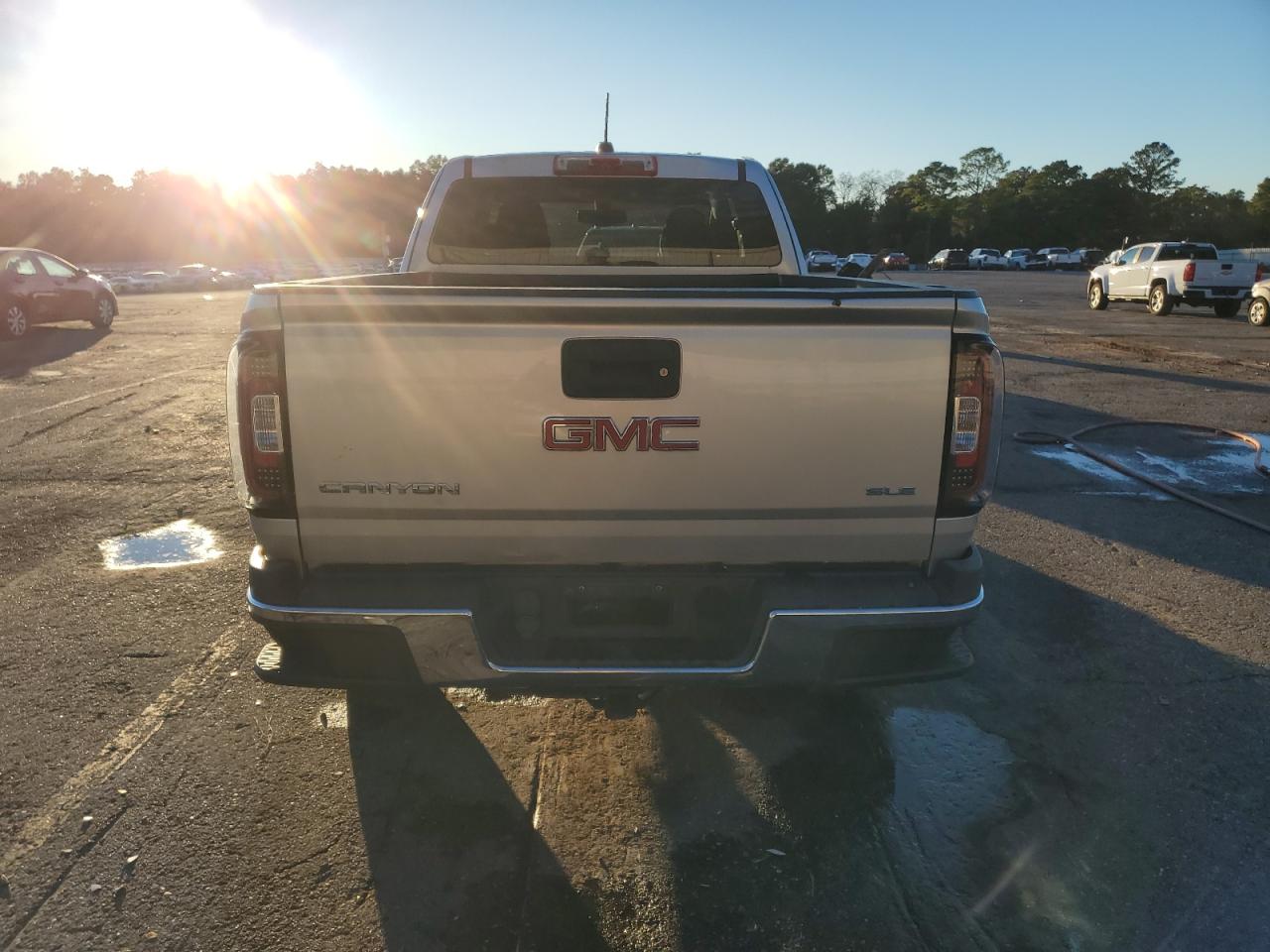 GMC CANYON SLE
