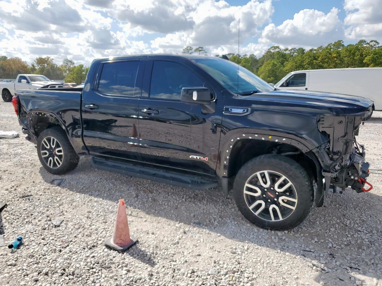 GMC SIERRA K1500 AT4