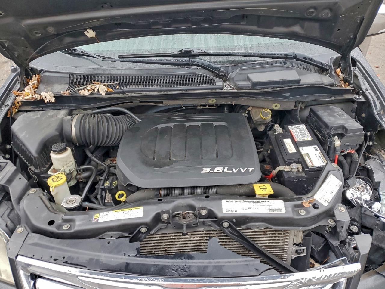 CHRYSLER TOWN & COUNTRY TOURING L