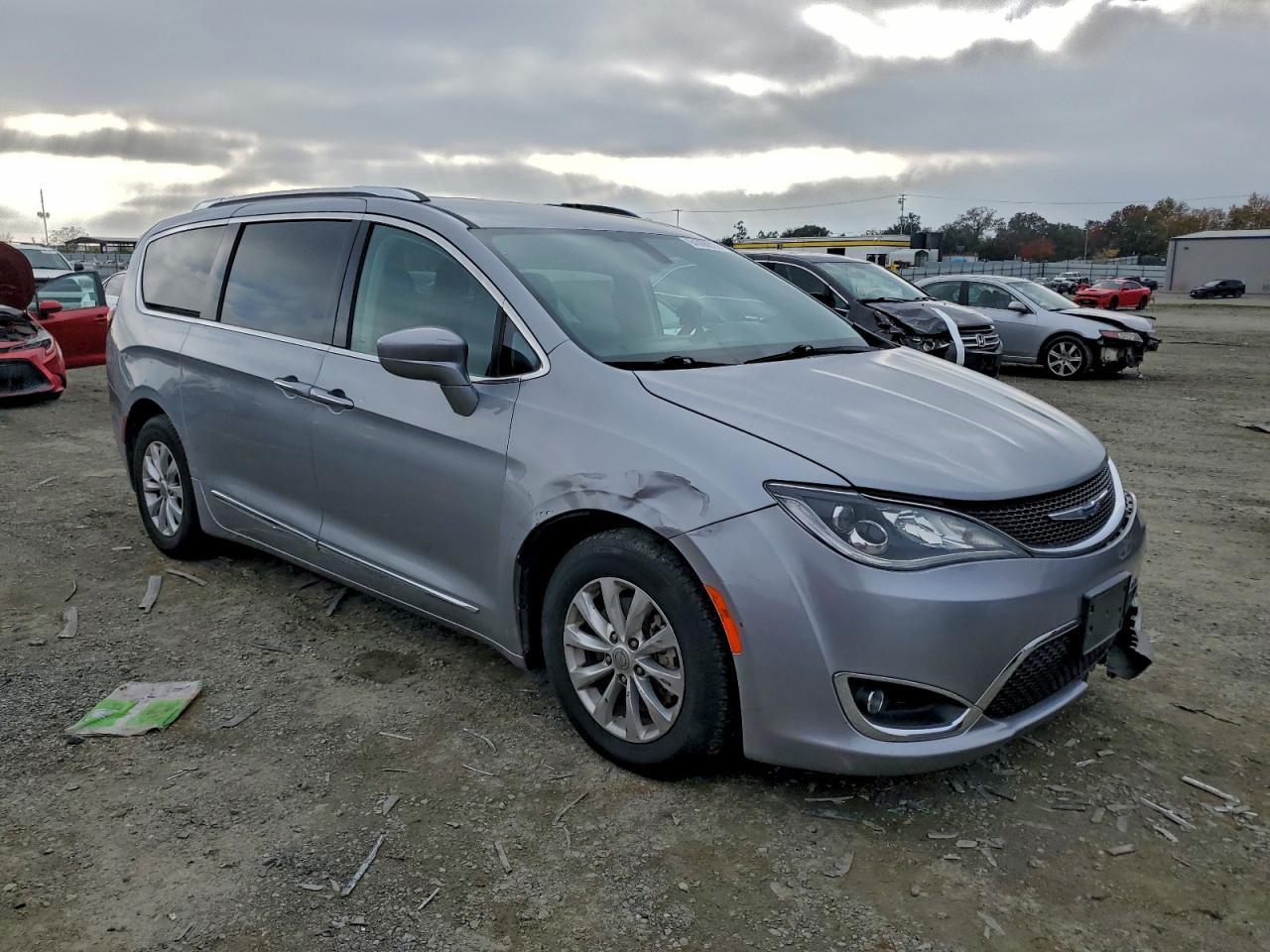 CHRYSLER PACIFICA TOURING L