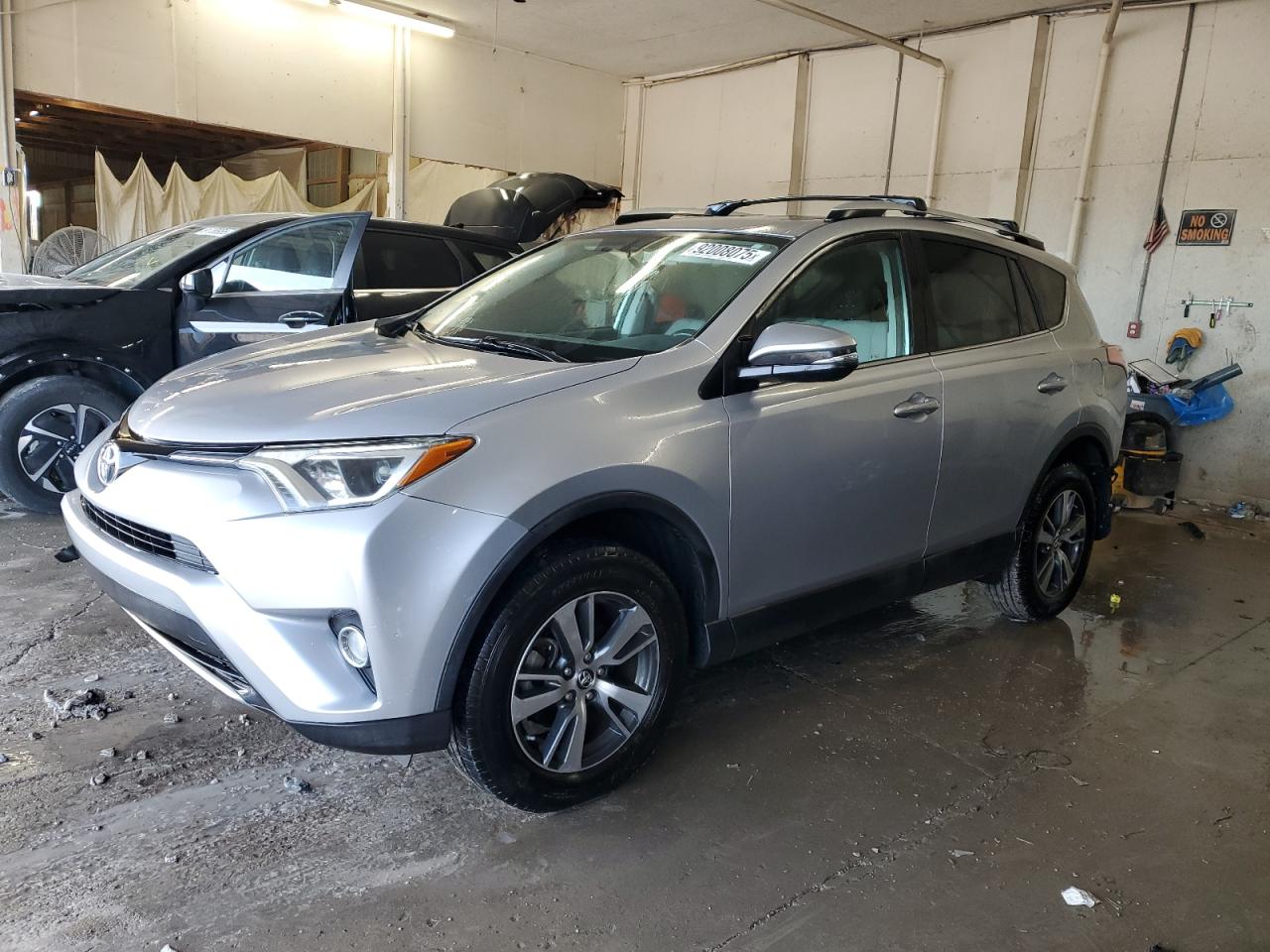TOYOTA RAV4 XLE