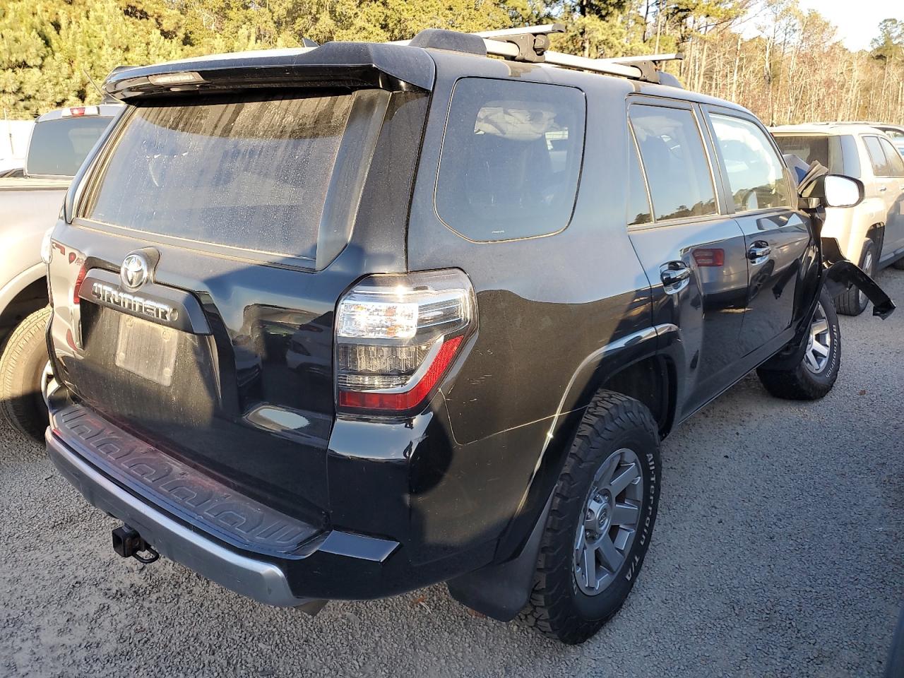TOYOTA 4RUNNER SR5/SR5 PREMIUM