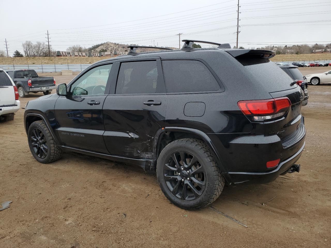 JEEP GRAND CHEROKEE LAREDO