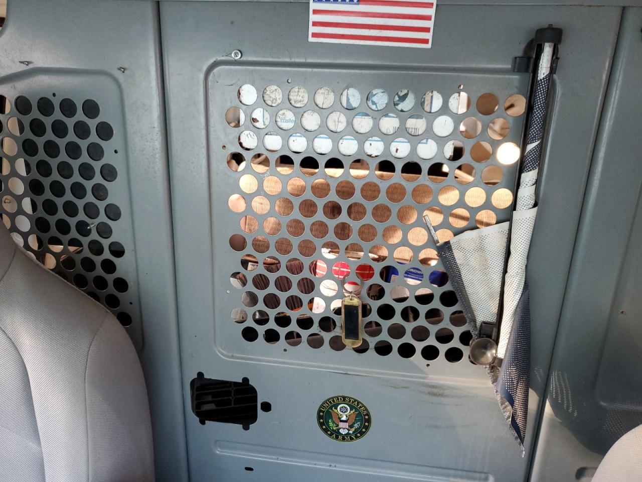 FORD ECONOLINE E250 VAN