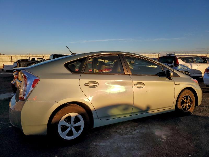 2015 TOYOTA PRIUS #3304500527